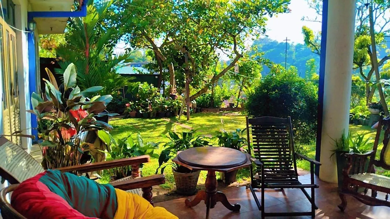 Kandy Driver'S Lodging By Moon Hills Sri Lanka